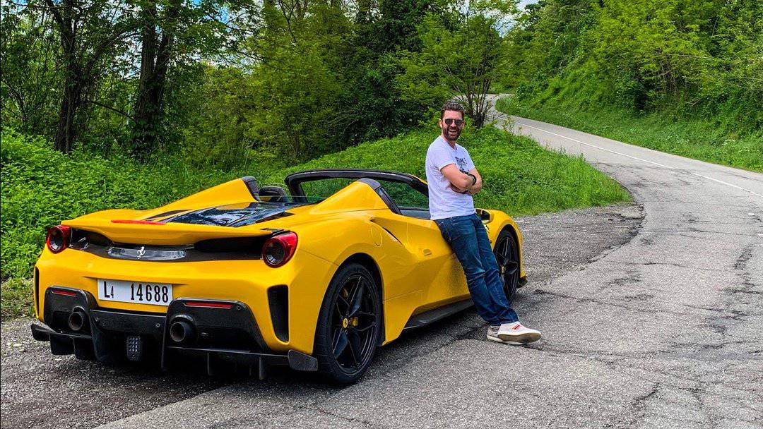 MrJWW - Ferrari 488 Pista Spider - Pavarotti In Your Living Room - SupercarTribe.com